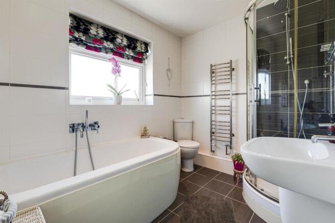 En-suite Bathroom