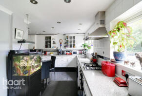 1, Regina Close, Barnet EN5 4DR