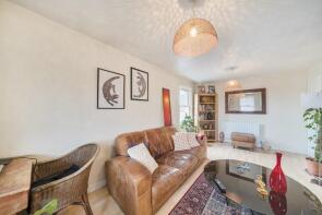 Flat 18, 39, Trinity Rise, London SW2 2QP