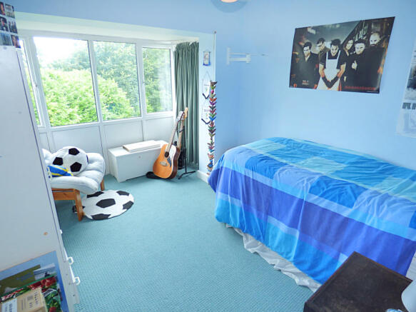 Photo 18