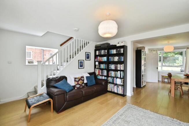 3 bed Semi-Detached for sale Image 6