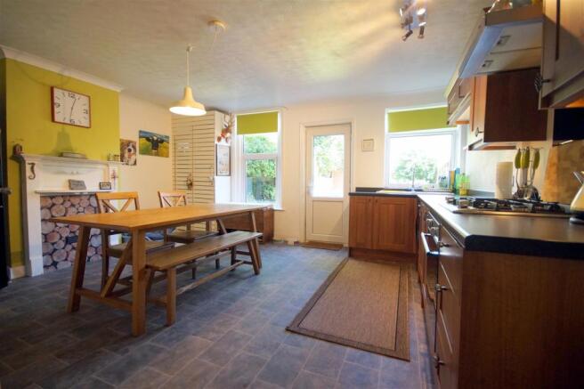 Kitchen / Dining Room