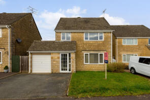135, Alexander Drive, Cirencester GL7 1UQ