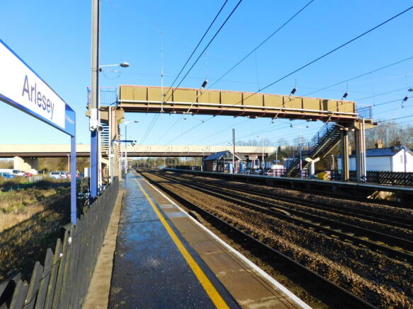 Arlesey Railway S...