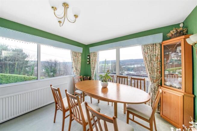 Dining area.jpg