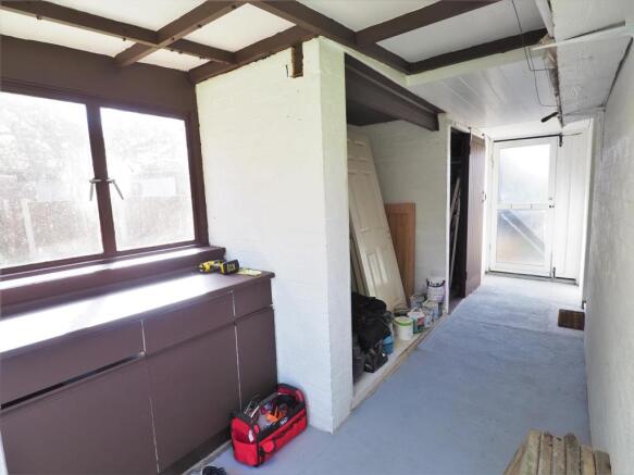 Large Utility/Store Room 978
