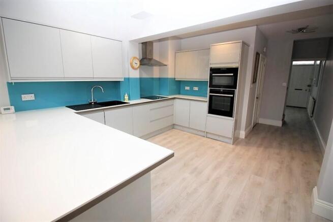Kitchen/ Family Room