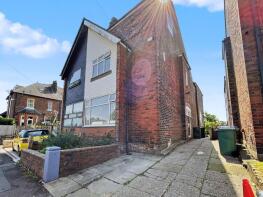 3, Kingswood Road, Manchester M25 3AB