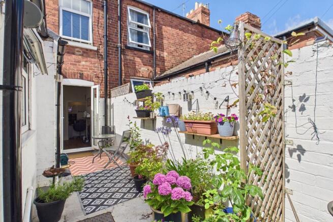 2 bed Terraced for sale Image 10