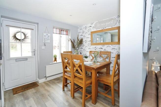 3 bed Terraced for sale Image 8