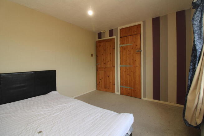 2 bed End of Terrace to rent Image 7