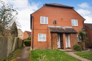 2, Warnsham Close, Reading RG6 4DD