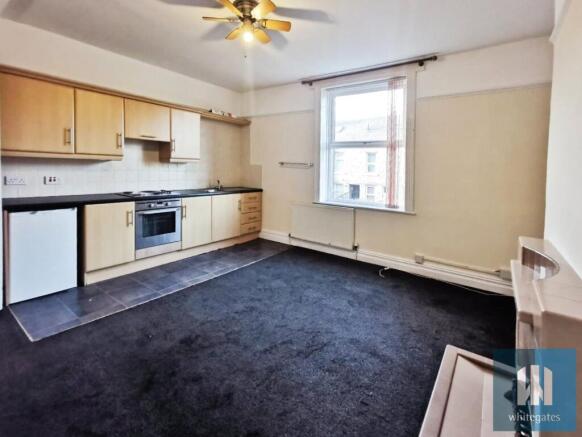 3 bed Terraced to rent Image 11