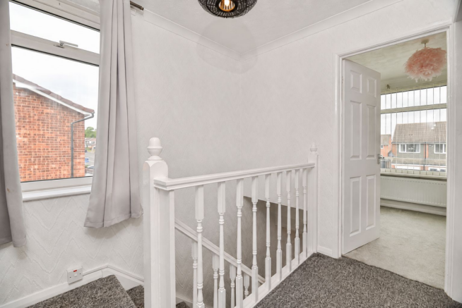 3 bed Semi-Detached for sale Image 7