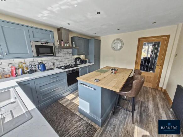 2 bed Semi-Detached for sale Image 5