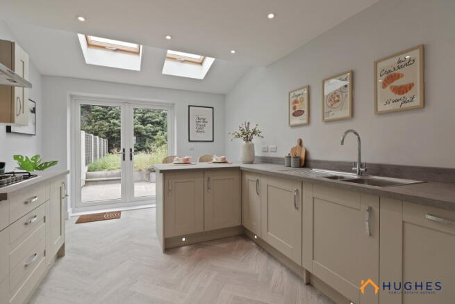 3 bed Semi-Detached for sale Image 5