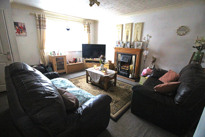 Lounge 1