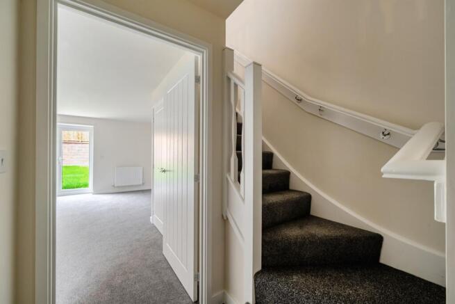 3 bed Terraced to rent Image 5