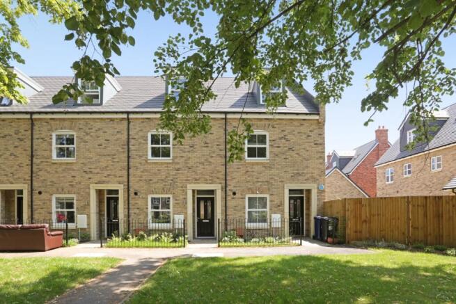 Lovegrove Way (14)