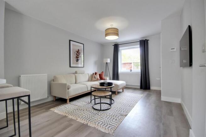 3 bed House for sale Image 4
