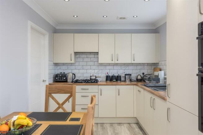 Michaelmas Road 10 Kitchen-2.jpg