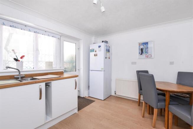 Kitchen Dining.jpg