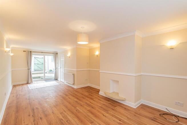 Lounge & Dining Room