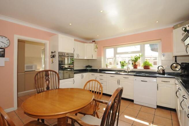 Kitchen/Breakfast Rm