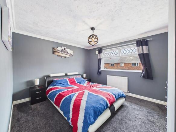3 bed Terraced for sale Image 11