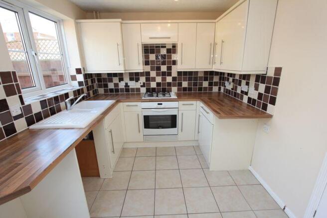 Kitchen/Dining...