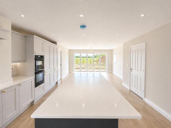 3 bed Bungalow for sale Image 4