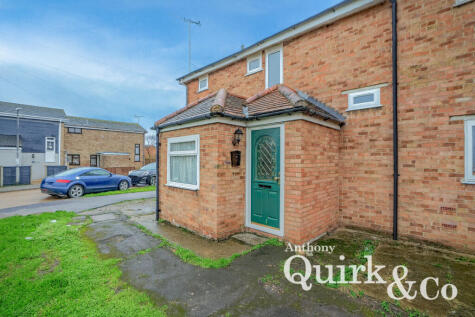 Central Avenue, Canvey Island, SS8