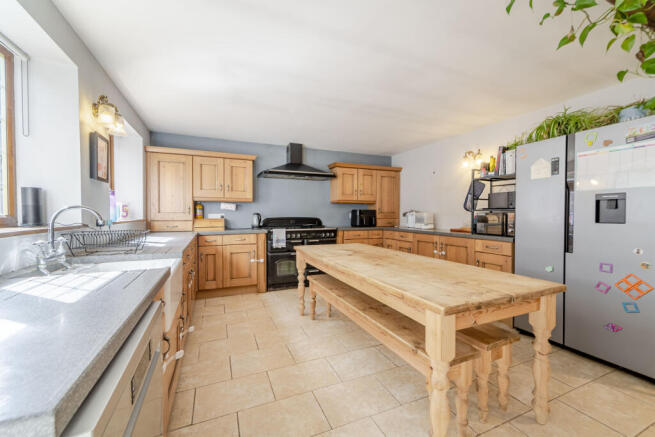 Kitchen (2)