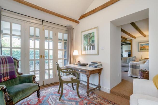 8366278-interior03.jpg