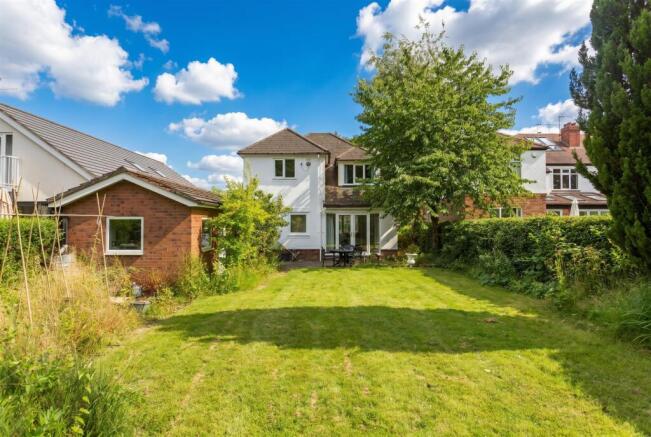 3 bed Detached for sale Image 4