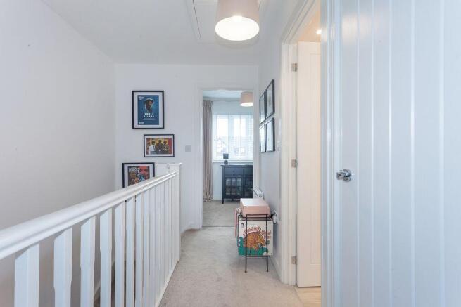FIRST FLOOR LANDING