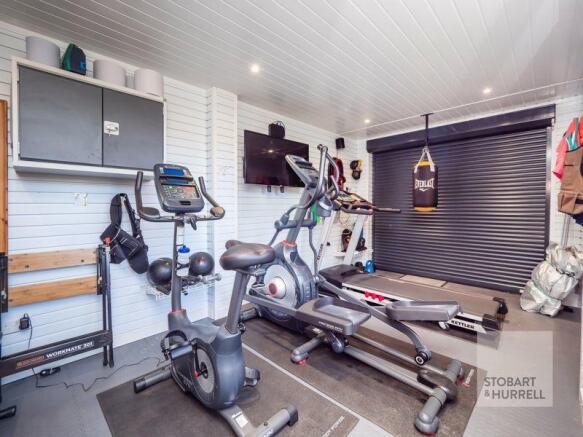 Garage Gym Alt...