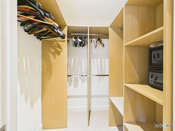 2 bed Flat for sale Image 6