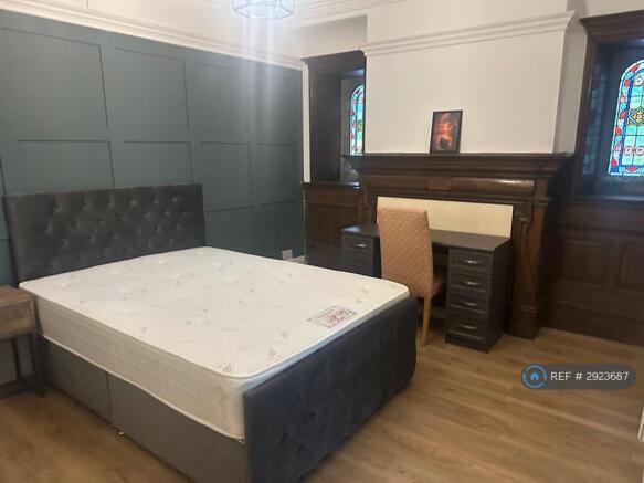 1 bed House Share to rent Image 7