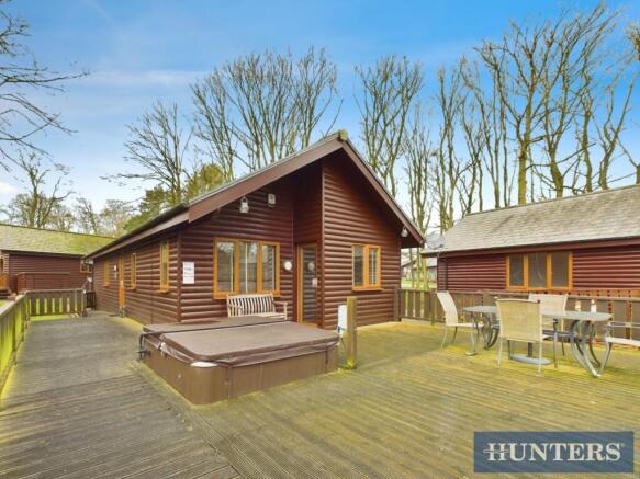 826200a5-CAM03696G0-PR0382-STILL006 (1).jpg