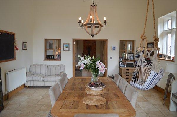 dining/kitchen