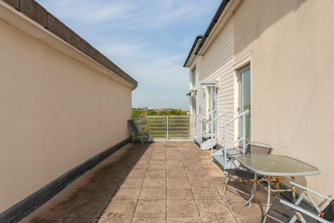 EUNEVANWODGNOL35 - Roof Terrace B.jpg
