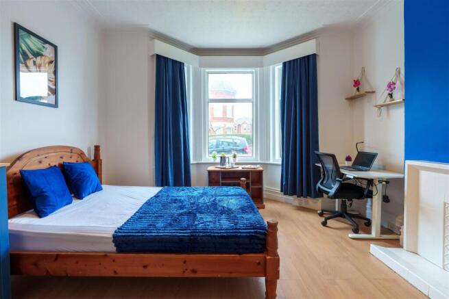Room 1 2.jpg