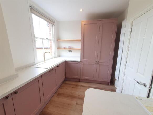 Kitchen..jpg