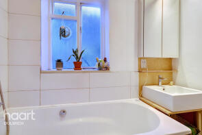 Flat 7, 70, Peckham Road, London SE5 8PX