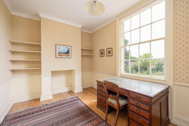 4 bed Detached for sale Image 6