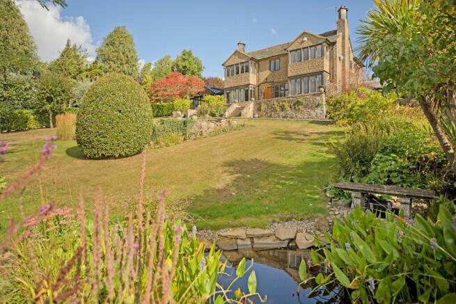 5 bed Detached for sale Image 12