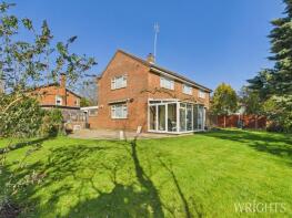 5, Sunnyfield, Hatfield AL9 5DX