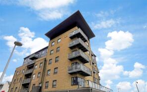 21, Empire Reach, High Street, Chatham ME4 4EN