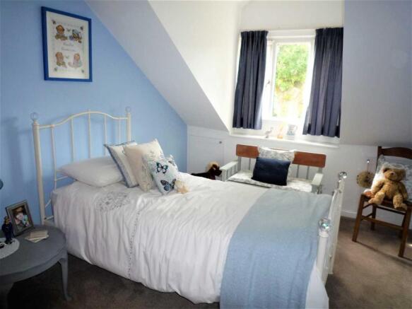 BEDROOM 3 (Rear):
